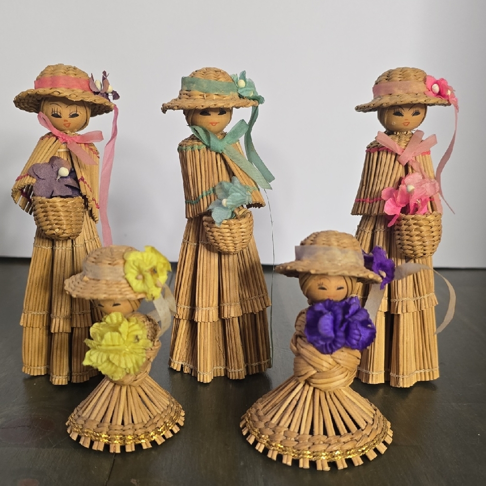 Handcrafted Straw Doll Set with Colorful Flowers
